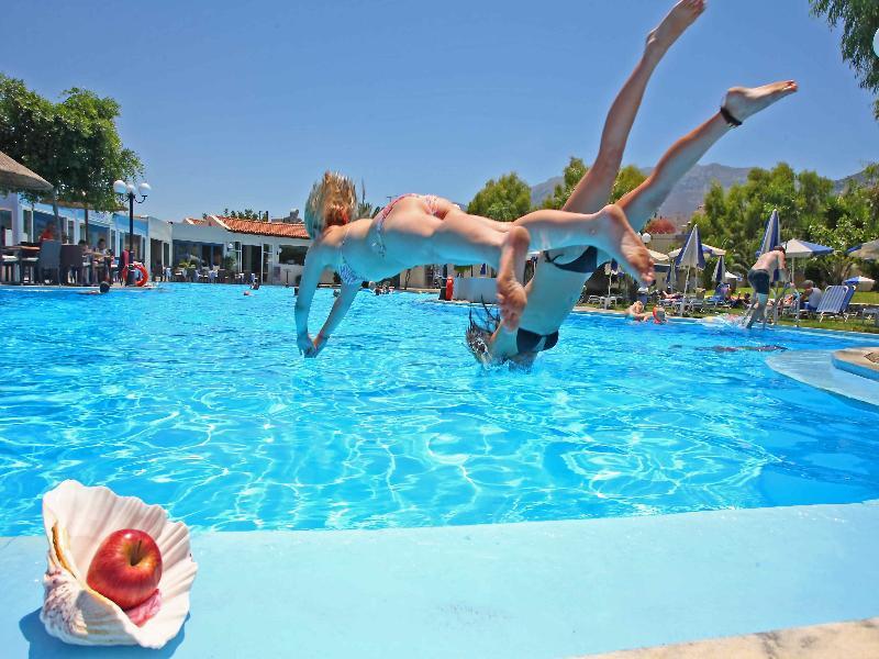 Cooee Corissia Harmony Hotel Georgioupoli Bagian luar foto